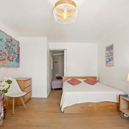 - La Colline Villa *